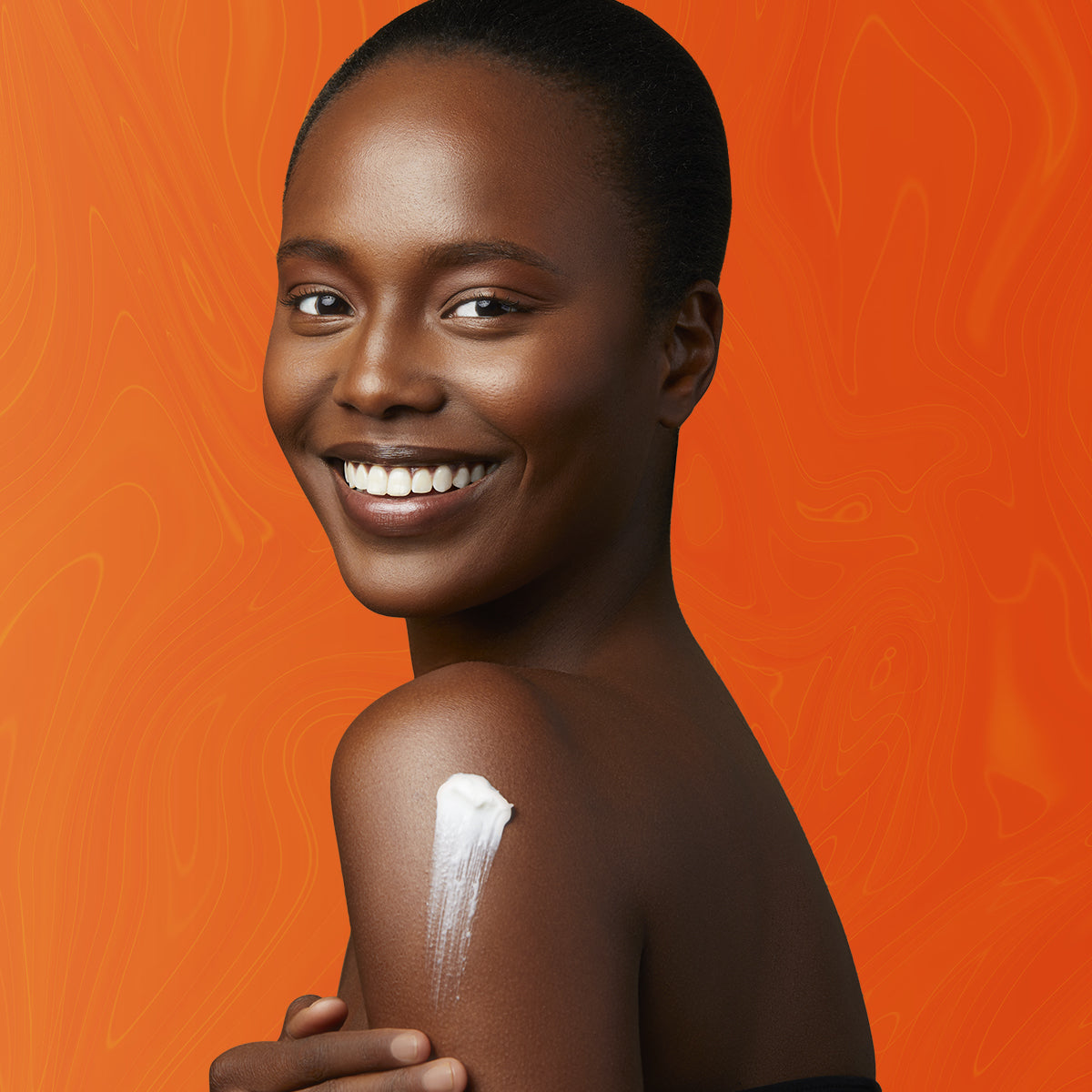 Melanique Glow™ Million Dollar Glow - Brightening Body Lotion with Vitamin C & Niacinamide - supports skin health
