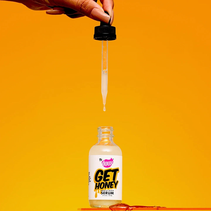 The Doux Get Honey Hair & Scalp Serum 2oz Soothing Scalp Treatment in use