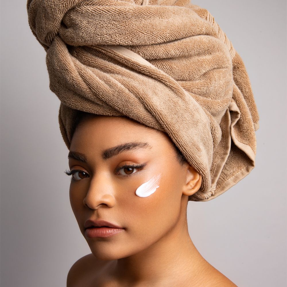 MAKARI - Extreme Argan & Carrot Oil Tone Boosting Gel